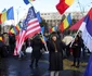 Susținători ai lui Călin Georgescu protestează în Piața Victoriei din București. FOTO Inquam Photos / Octav Ganea