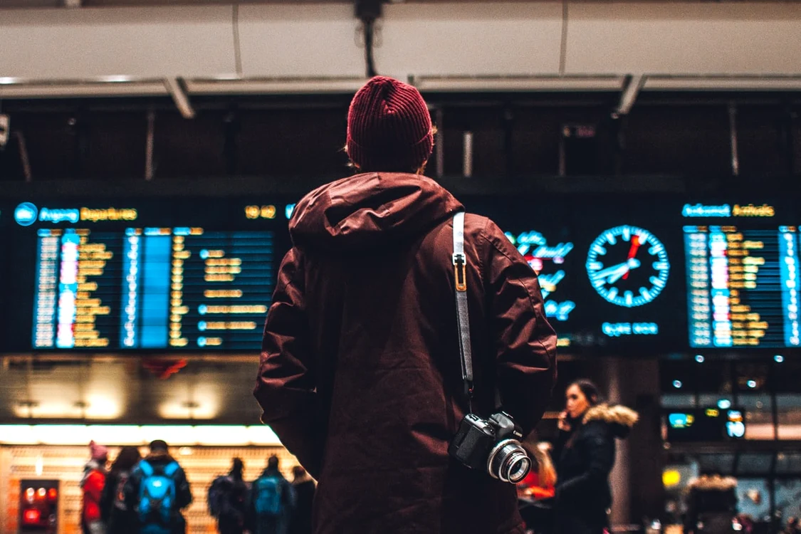 
    Cei se întorc în România din străinătate trebui să știe că pot intra în carantinăFOTO: Unsplash.com  