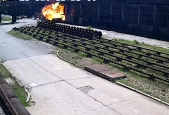 Avionul se transformă într-o minge de foc FOTO: captura video