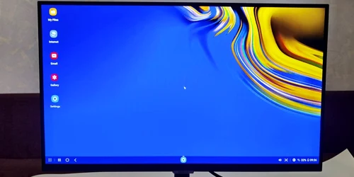 Monitor inteligent Samsung M5 FOTO Adrian Pogîngeanu