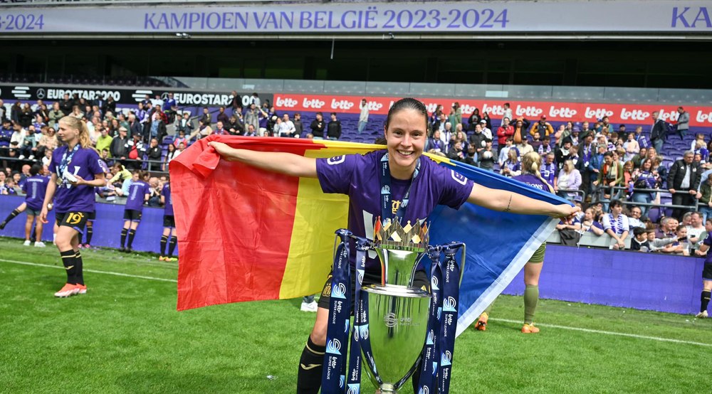 Retragere de marcă din naționala feminină de fotbal a României. Ștefana Vătafu se oprește după 17 ani sub tricolor