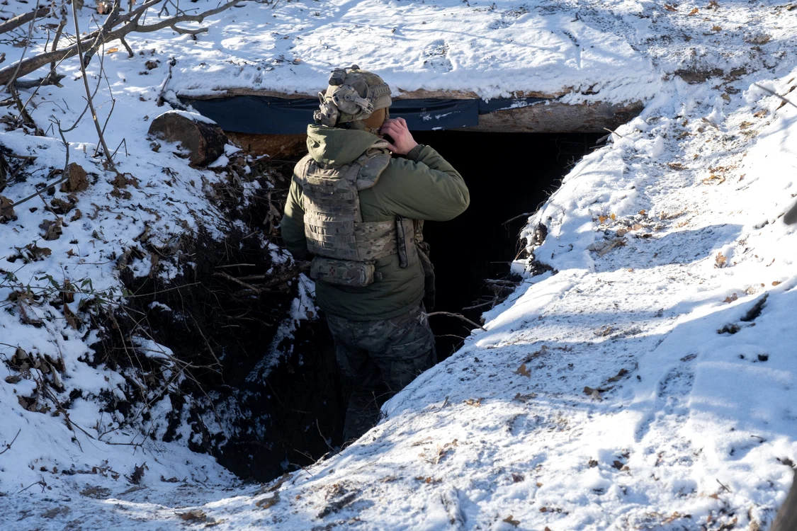 Soldat ucrainean pe frontul din Donețk FOTO EPA-EFE