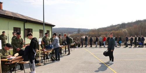 croatia adolescnti armata/FOTO:X