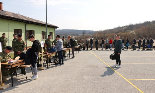 croatia adolescnti armata/FOTO:X