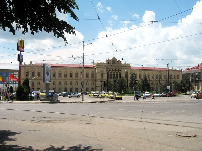 Clădirea a fost inspirată de Palatul Dogilor din Veneția