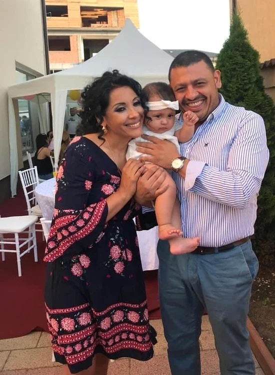 Izabela Ioniță susține că soțul ei a venit doar la botezul ultimului lor copilfoto: arhiva personală