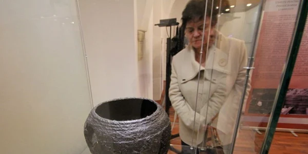 artefacte dacice de fier expuse la muzeu