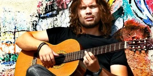 Radu Almăşan concertează pentru pietreni