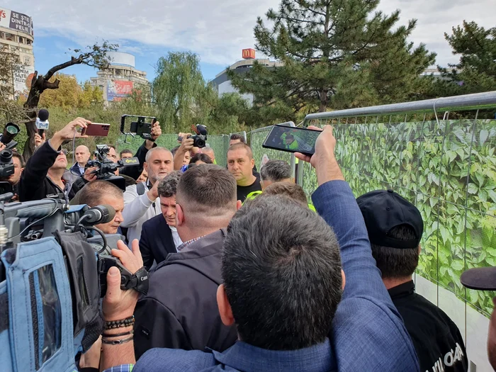 Nicușor Dan, acuzat de un polițist că instigă la infracțiuni FOTO: Click! 