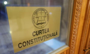 Marian Enache face declarații de presă la sediul Curții Constituționale a României, în București. FOTO Inquam Photos / Octav Ganea 