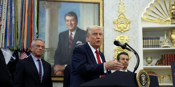 Donald Trump si Kennedy Jr FOTO Profimedia 