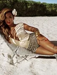 beyonce22n 1 web jpeg