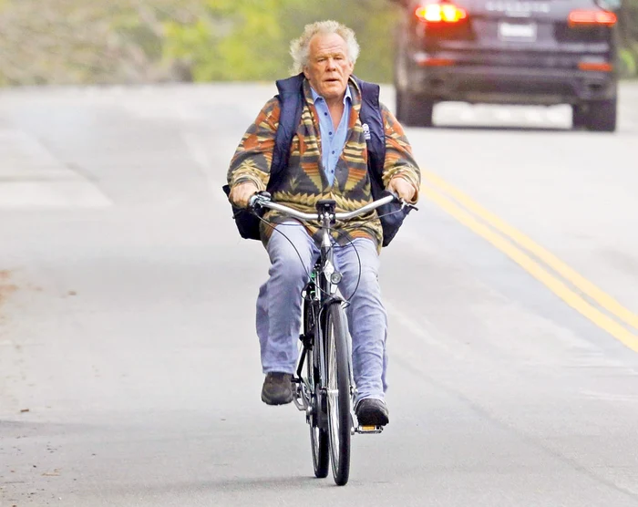 
    Nolte pedalează  zilnic în MalibuFotografii: Profimedia  