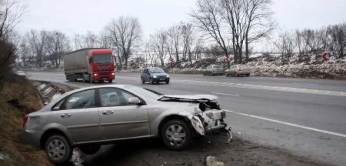 Şoferii care fac accidente vor da mai mulţi bani pe RCA.