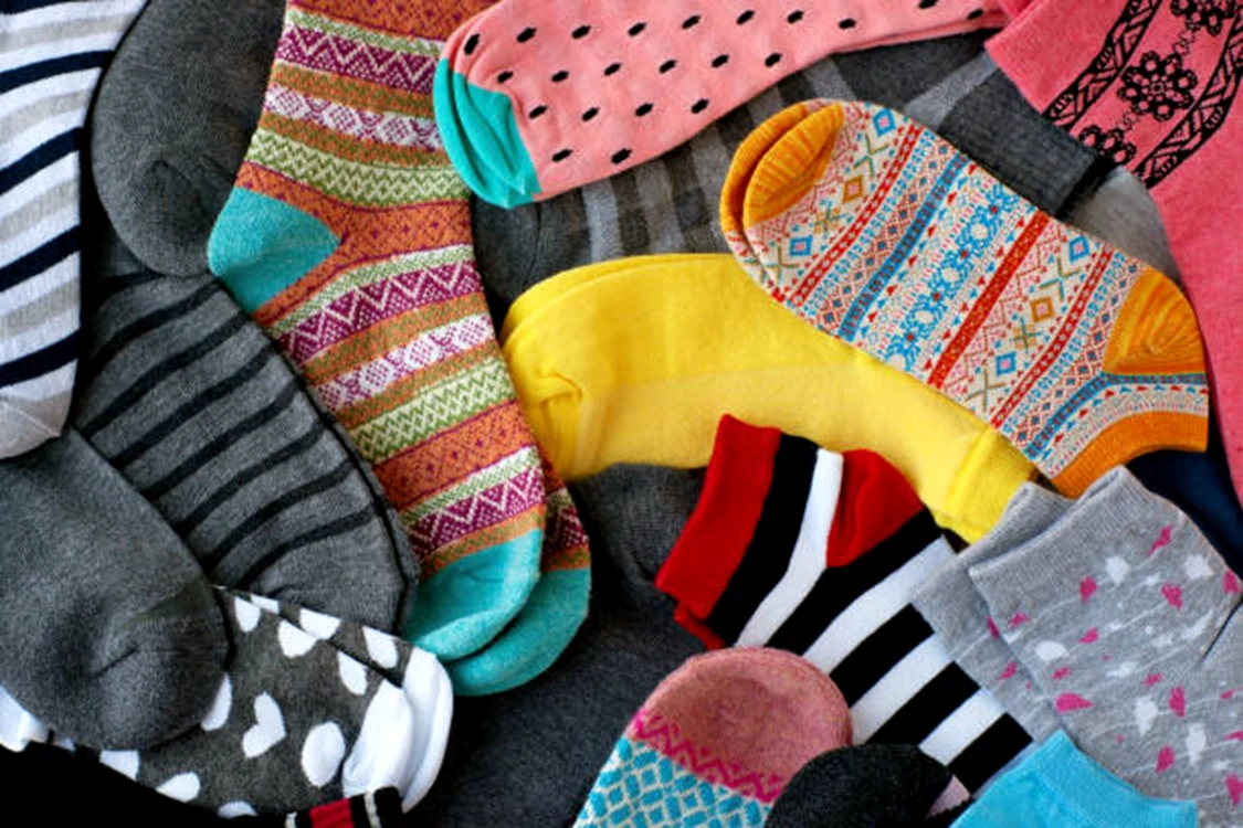 Șosetele reci pot fi utile pentru un somn mai bun / foto: IStock