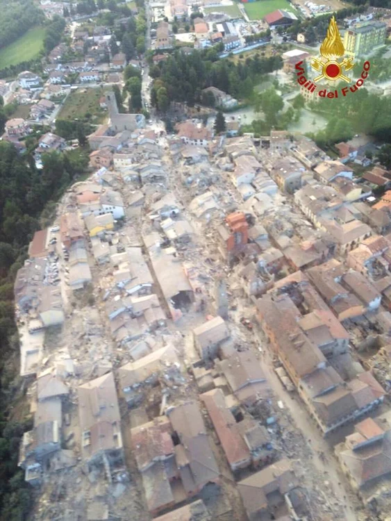 Localitatea Amatrice, distrusă de cutremur