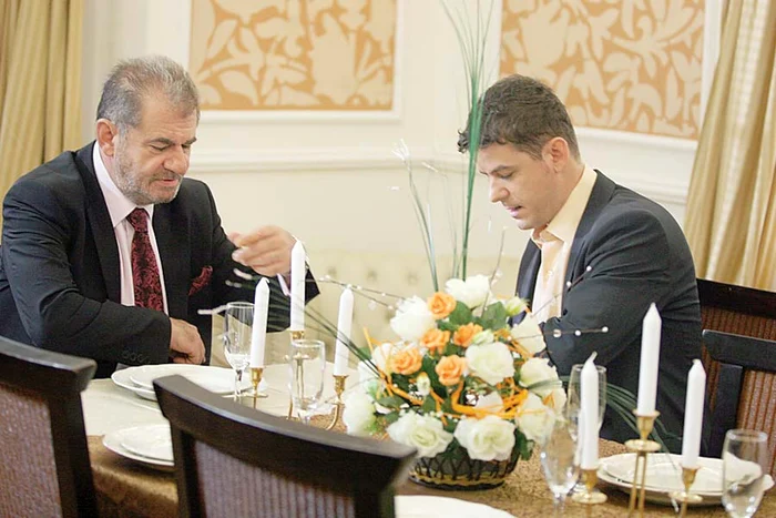 Marele actor se  consideră păcălit prin  contractul pe  care l-a semnat