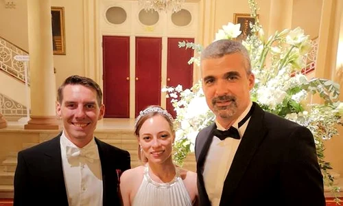 Aurelian Temișan, alături de Alina și de Nicolae jpeg