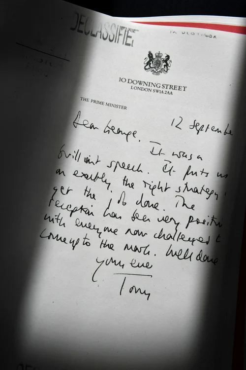 Una dintre scrisorile trimise de Tony Blair lui George Bush pe tema războiului din Irak