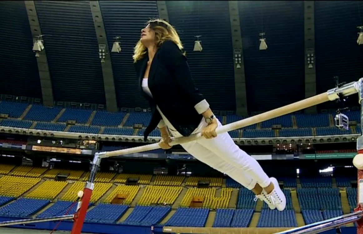Nadia Comăneci a câştigat o medalie de aur şi una de argint cu echipele României din 1976 şi 1980, începând era de aur a gimnasticii româneşti FOTO O Globo