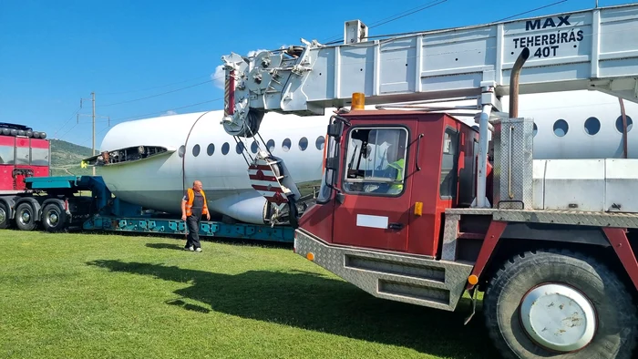 Avionul a ajuns la Șiria FOTO Valentin Bot