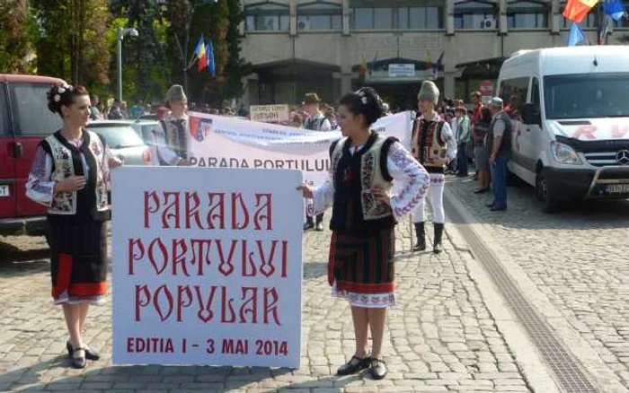 Parada portului popular se află la prima ediţie FOTO Cosmin Zamfirache