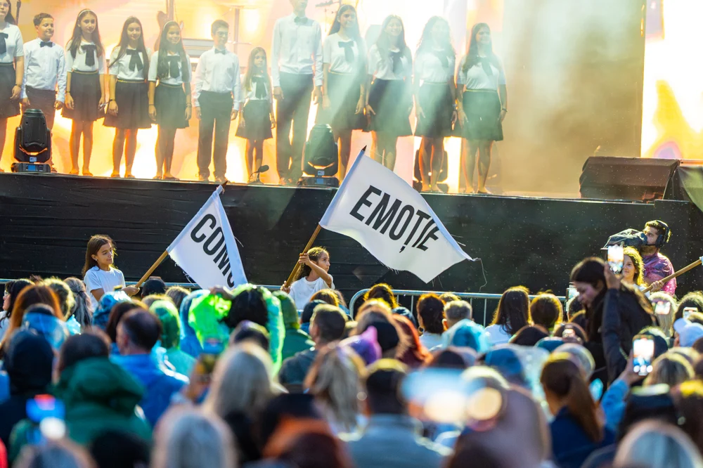 Unforgettable Festival 2025: trei zile de magie, peste 60.000 de spectatori și un succes fără precedent în Piața Constituției