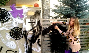 Andreea şi a decorat deja casa pentru Halloween (foto: Facebook) jpeg