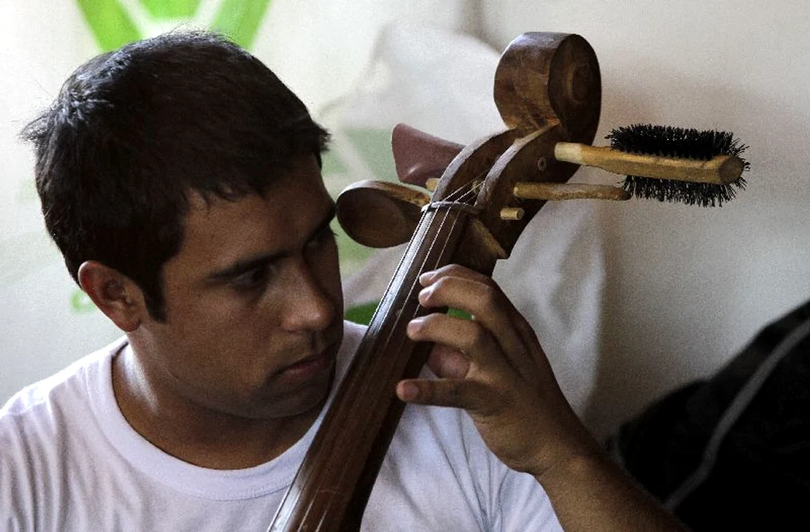The Cateura Orchestra of Recycled Instruments (Foto: Reuters)