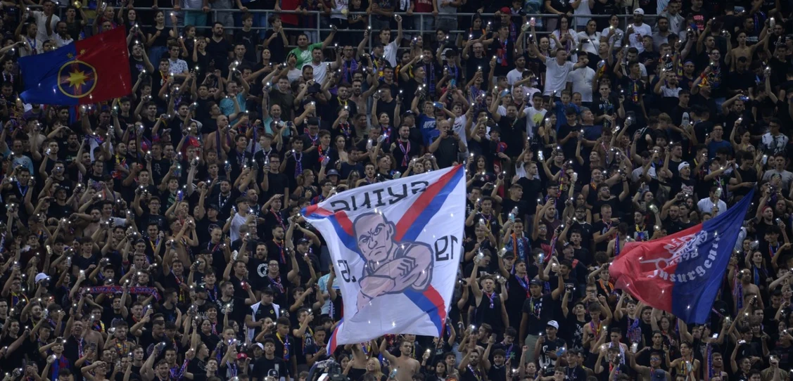Unii dintre suporterii FCSB au rămas cu mentalitate de Evul Mediu. Foto Mediafax