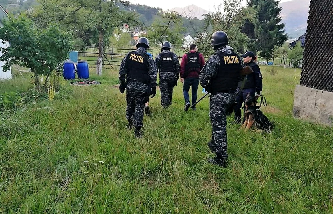 Percheziţiile au loc la Cornu, dar şi la Şotrile