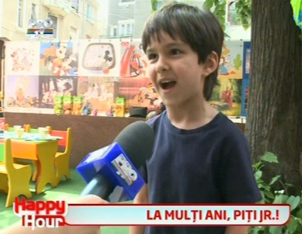 
    Edan, fiul Vicăi şi al lui Victor Piţurcă  