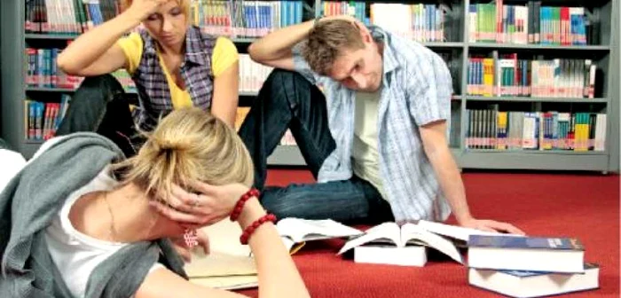 La biblioteca universitară se citeşte contra cost