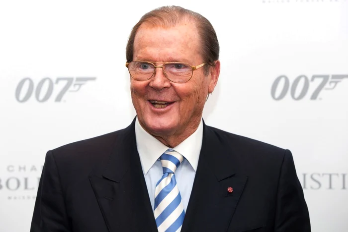 Roger Moore nu mai poate consuma alcool, deoarece a fost diagnosticat cu diabet FOTO Reuters