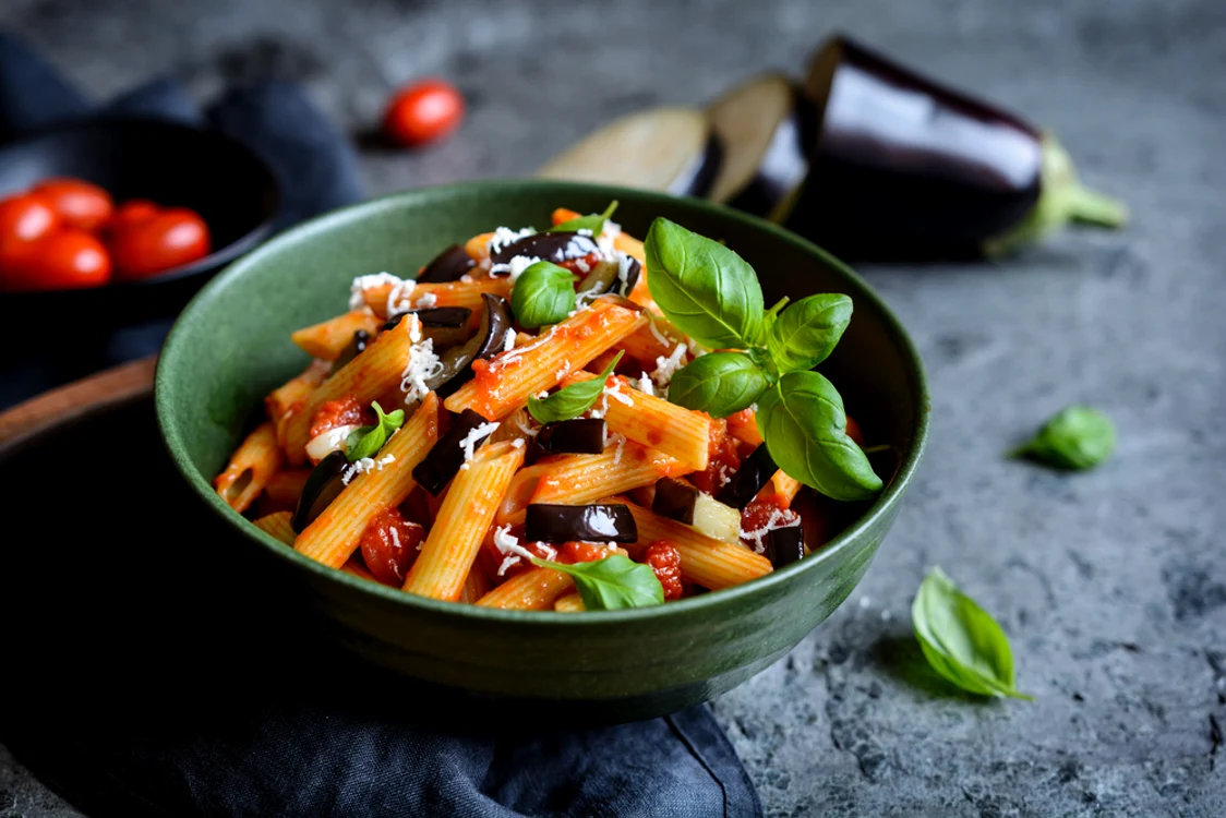 Paste cu legume  Sursa foto shutterstock 785621569 jpg