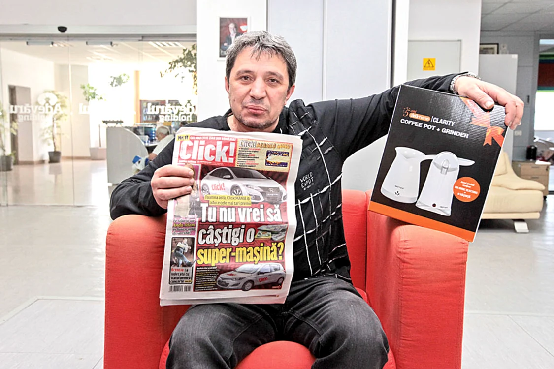 
    Fix de ziua lui, bucureşteanul Marius Geantă s-a ales cu o râşniţă şi un ibric   