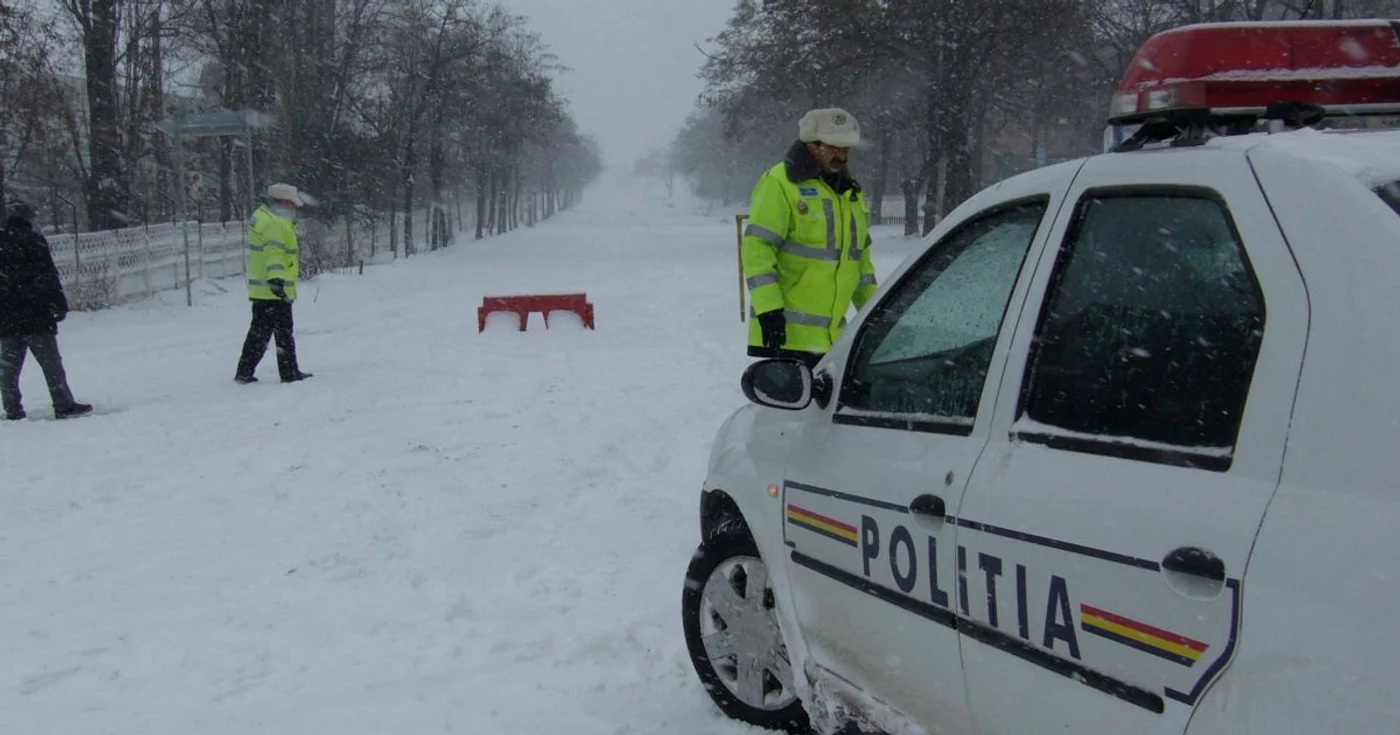 Pe drumul care leagă municipiul Galaţi de Bârlad nu se mai poate circula din cauza zăpezii Foto:arhiva