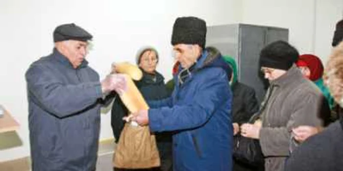 Nevoiaşii sunt beneficiarii banilor strânşi