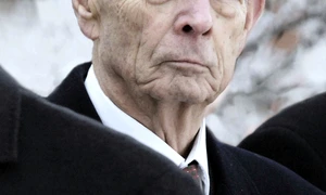 Monarhişti vs regalişti jpeg