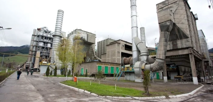 Unitatea de producţie a cimentului de la Taşca, judeţul Neamţ FOTO heidelbergcement.ro