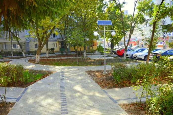 Modernizare alei şi spaţii verzi în municipiul Bacău. FOTO Facebook