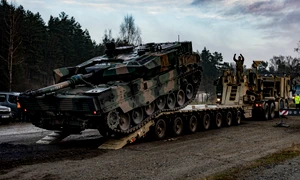 noi tancuri poloneze in letonia foto x jpg