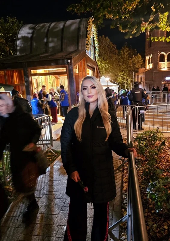 Ornela Pasare a mers și anul acesta să se închine la Moaștele Sfântului Dimitrie cel Nou Foto: arhiva personală 