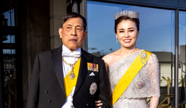 Regele Rama X Regina Suthida profimedia 1095519503 jpg