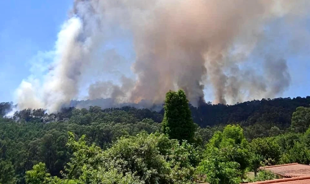 Portugalia se află sub cod roşu de incendii. FOTO: Facebook