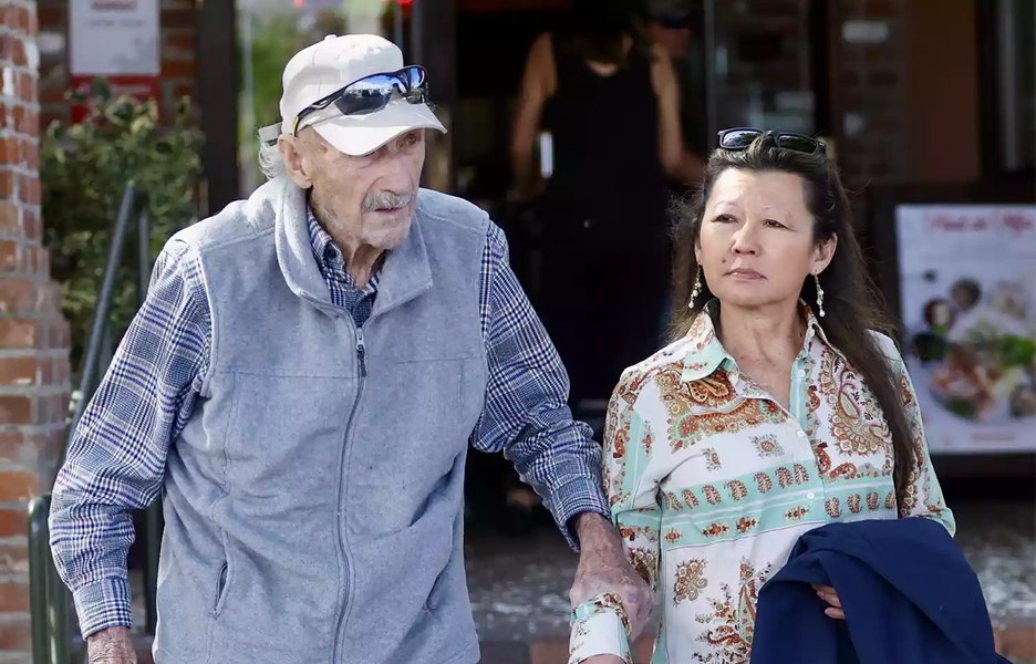 Imagini tulburătoare din locuința lui Gene Hackman și a soției sale, făcute publice de autorități: mizerie, șobolani și urme de sânge
