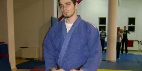 Gabriel Popescu este component al lotului naţional de seniori la judo