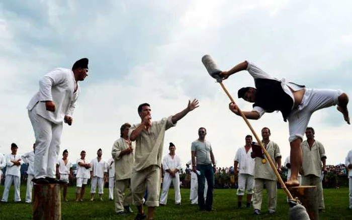 Întrecerile dacice sunt punctul principal de atracţie al festivalului. Foto: Daniel Bloss