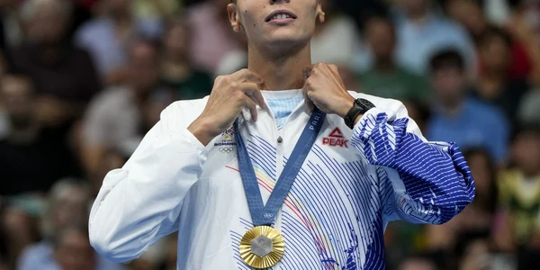 David Popovici medalie olimpica jpg