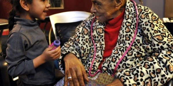Texana Hollis, în luna septembrie, după ce fusese evacuată FOTO: Captură „The Huffington Post”
